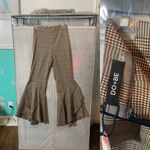 Do+Be flared plaid pants size small NWT